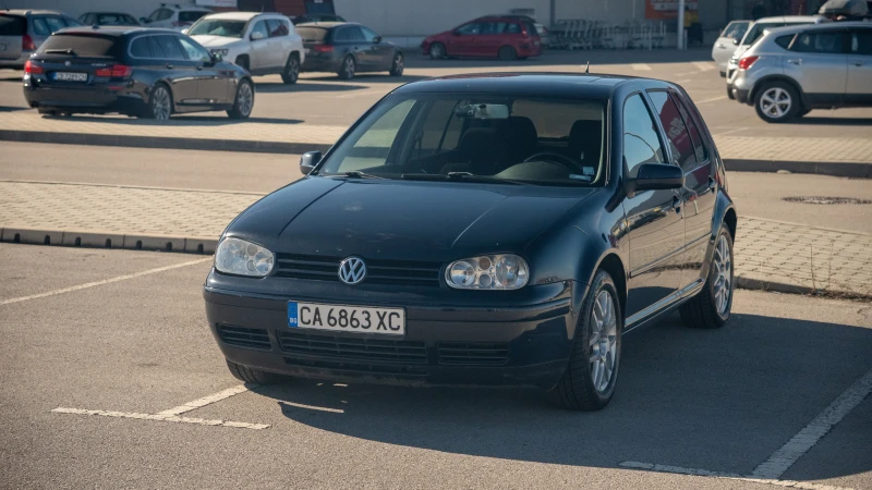 VW Golf, снимка 2 - Автомобили и джипове - 50648982