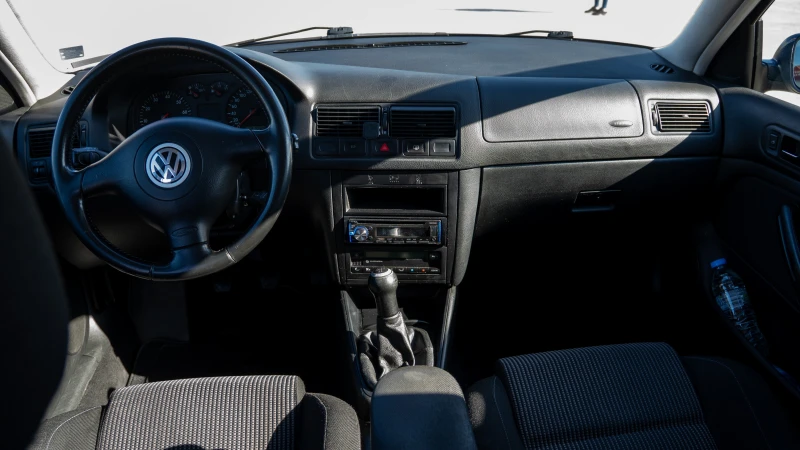 VW Golf, снимка 11 - Автомобили и джипове - 50648982