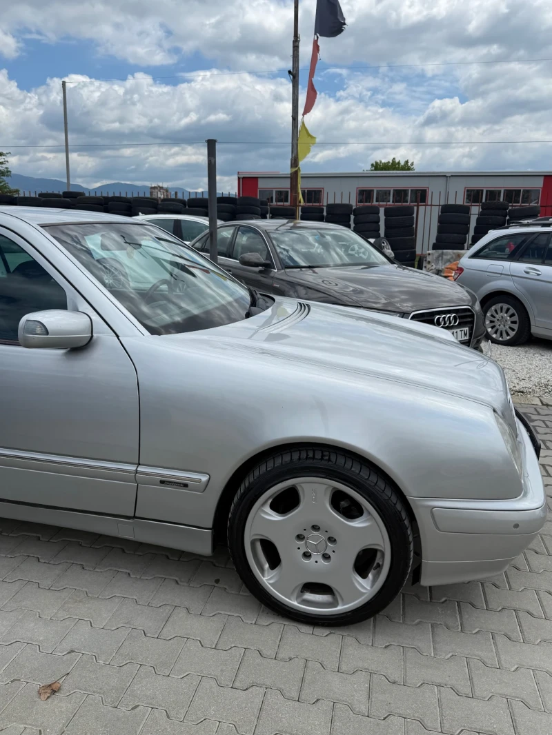 Mercedes-Benz E 320 Нов внос* Перфектна* Напълно обслужена* Топ* , снимка 5 - Автомобили и джипове - 50465942