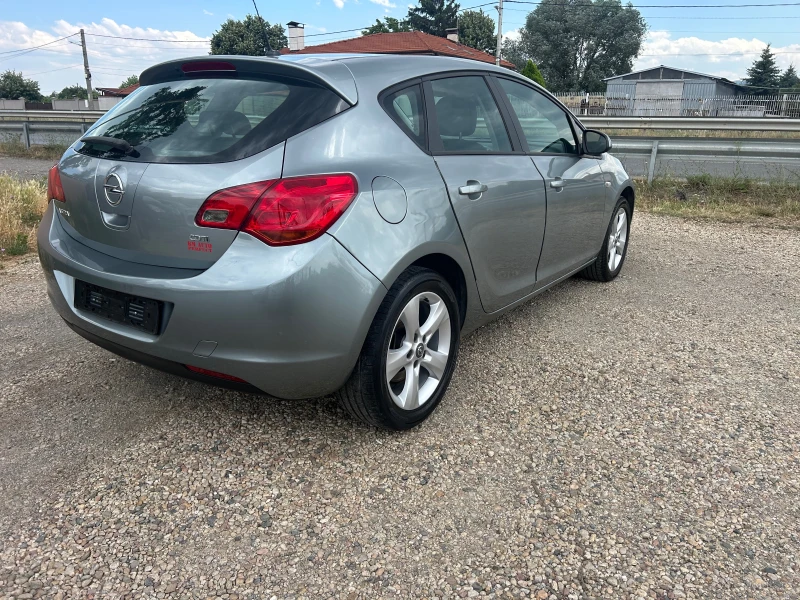 Opel Astra 1.7 CDTI EURO 5, снимка 6 - Автомобили и джипове - 50963762
