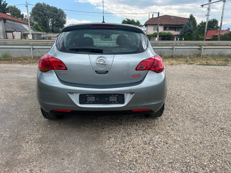 Opel Astra 1.7 CDTI EURO 5, снимка 5 - Автомобили и джипове - 50963762
