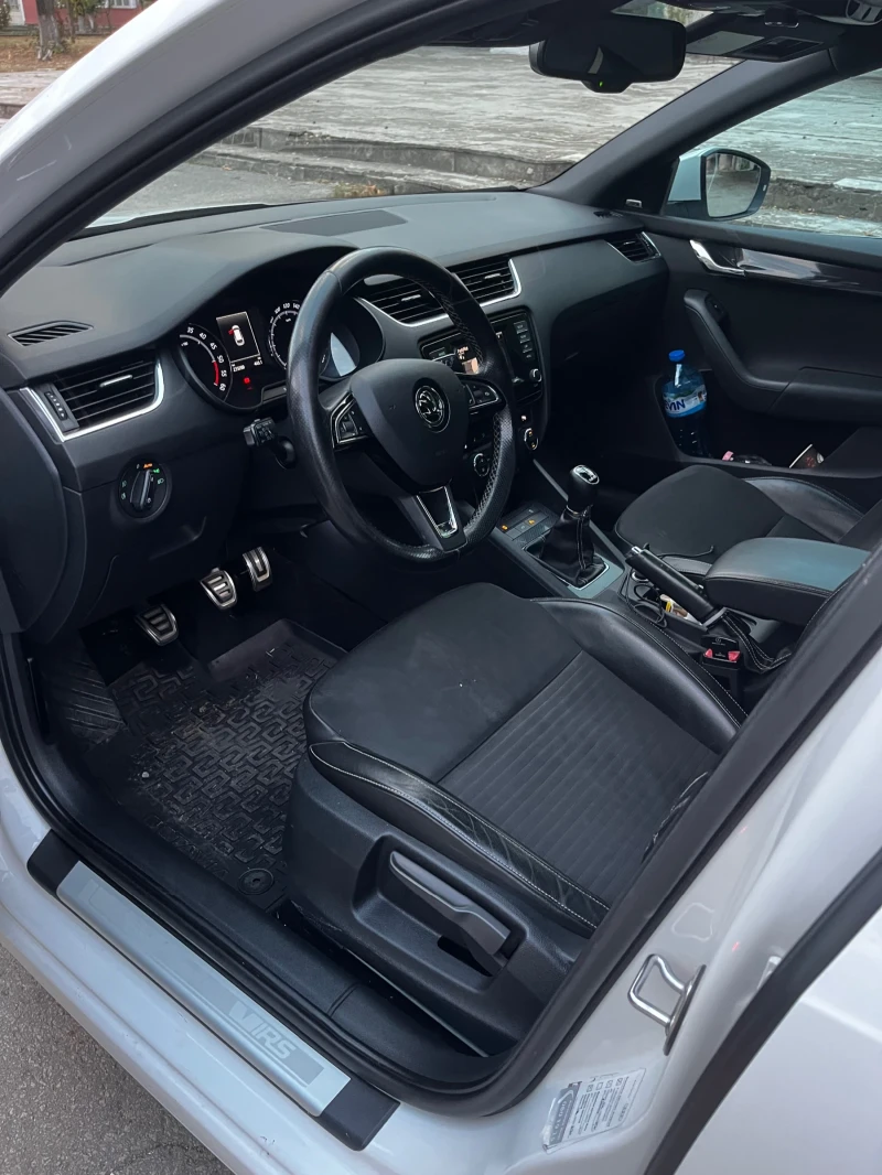 Skoda Octavia 2.0 VRS, снимка 8 - Автомобили и джипове - 51915614