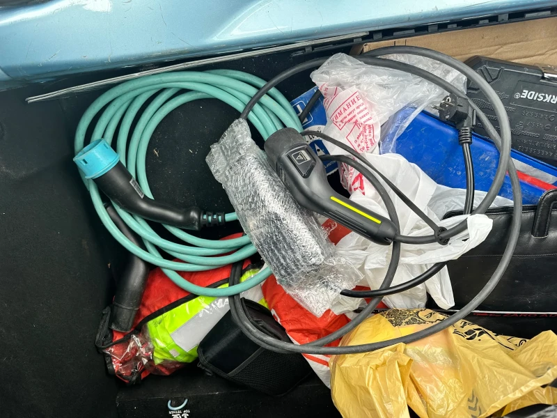 Renault Zoe 22kwh, снимка 11 - Автомобили и джипове - 52335996