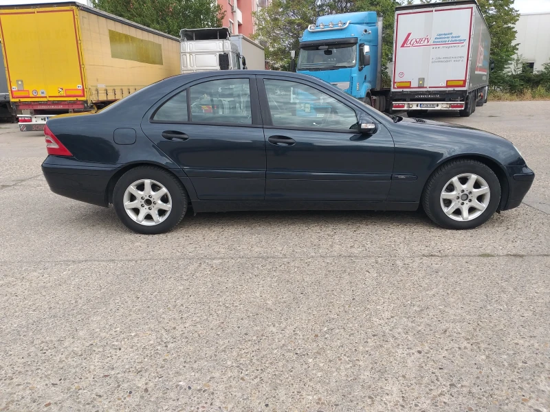 Mercedes-Benz C 220 2.2CDI Италия, снимка 4 - Автомобили и джипове - 52695417