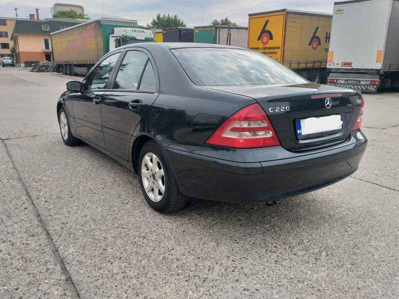 Mercedes-Benz C 220 2.2CDI Италия, снимка 6 - Автомобили и джипове - 52695417