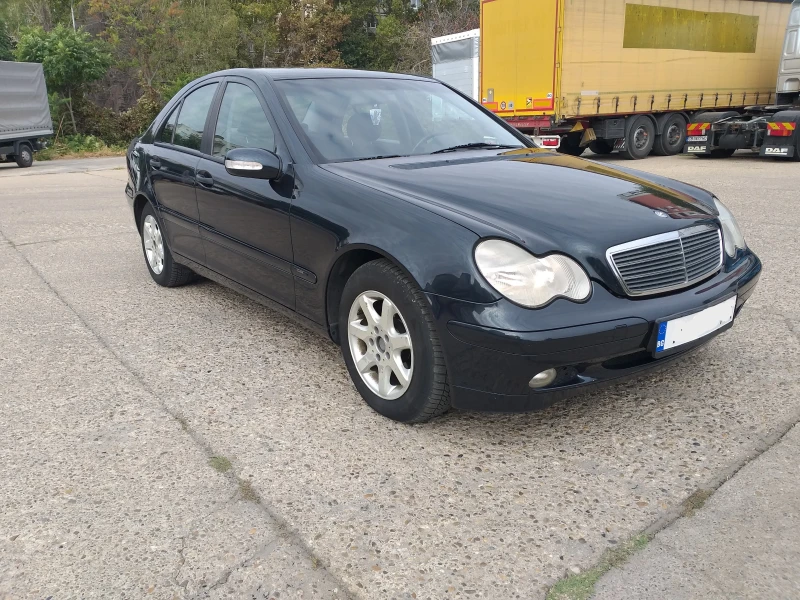 Mercedes-Benz C 220 2.2CDI Италия, снимка 2 - Автомобили и джипове - 52695417