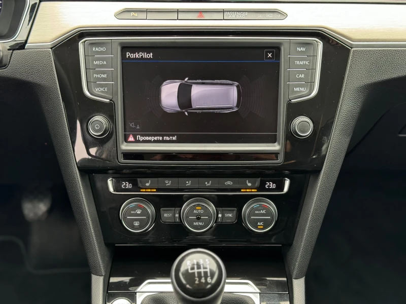 VW Passat 2.0TDI HIGHLINE, снимка 13 - Автомобили и джипове - 52790337