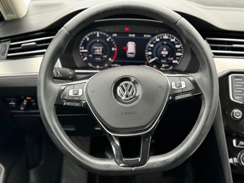 VW Passat 2.0TDI HIGHLINE, снимка 11 - Автомобили и джипове - 52790337
