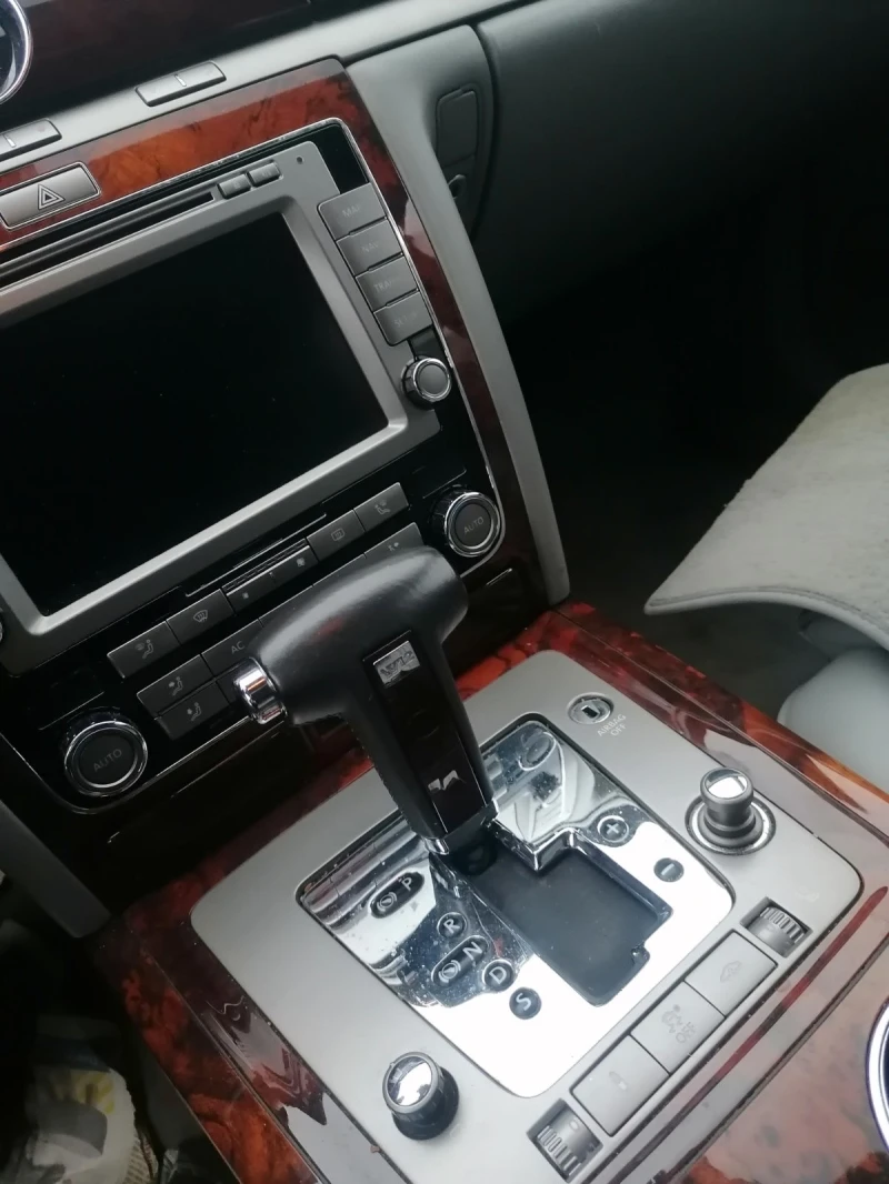 VW Phaeton, снимка 10 - Автомобили и джипове - 53029812