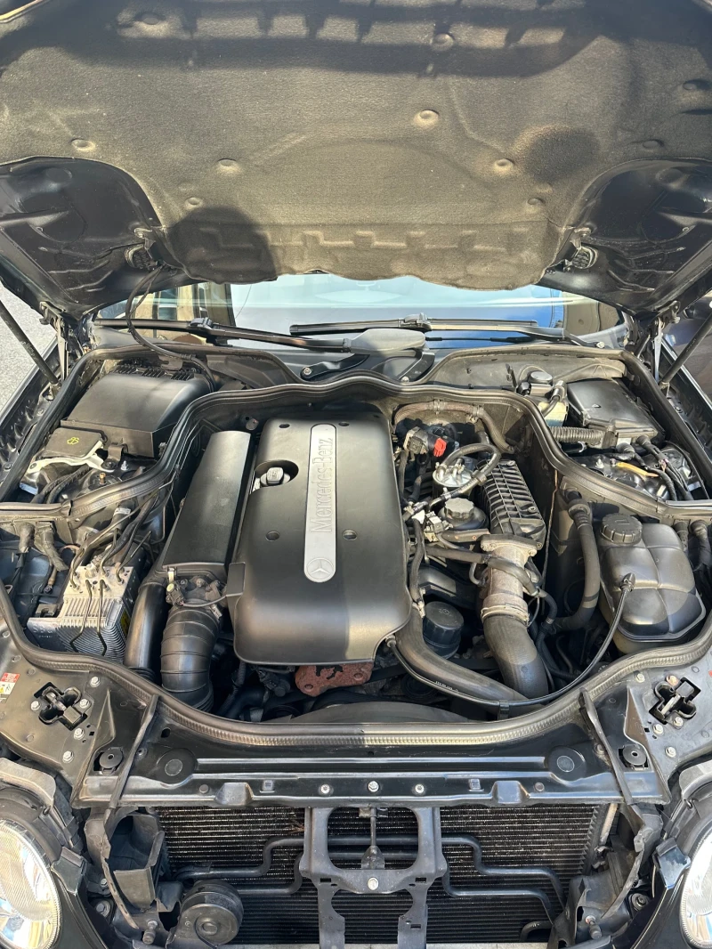 Mercedes-Benz E 270 270CDI, снимка 10 - Автомобили и джипове - 53112935