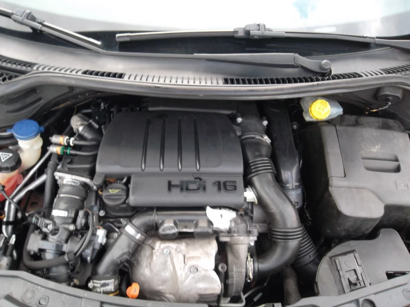 Peugeot 207 1.6 HDI-90 ks PANORAMA, снимка 17 - Автомобили и джипове - 53284042