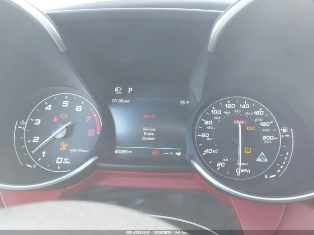 Alfa Romeo Giulia Quadrifoglio , снимка 12 - Автомобили и джипове - 52663638