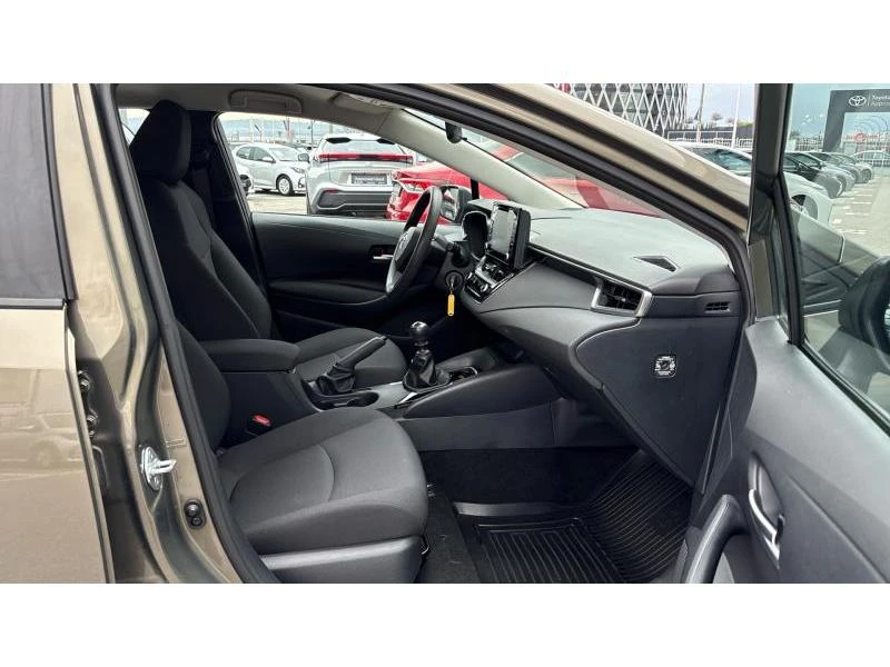 Toyota Corolla SEDAN 1.5 6MT COMFORT, снимка 6 - Автомобили и джипове - 53974254