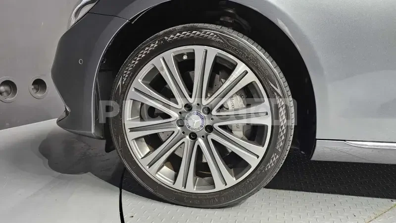 Mercedes-Benz E 400 4matic | HEAD-UP | 360 | ВЪЗДУХ | ОБДУХ | BURMESTE, снимка 6 - Автомобили и джипове - 54235404