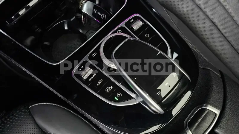 Mercedes-Benz E 400 4matic | HEAD-UP | 360 | ВЪЗДУХ | ОБДУХ | BURMESTE, снимка 12 - Автомобили и джипове - 54235404