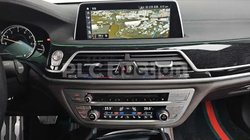BMW 740 ОБДУХВАНЕ| HEAD-UP| TV| ВКЛ. ТЕХНОТЕСТ, снимка 14 - Автомобили и джипове - 54401013