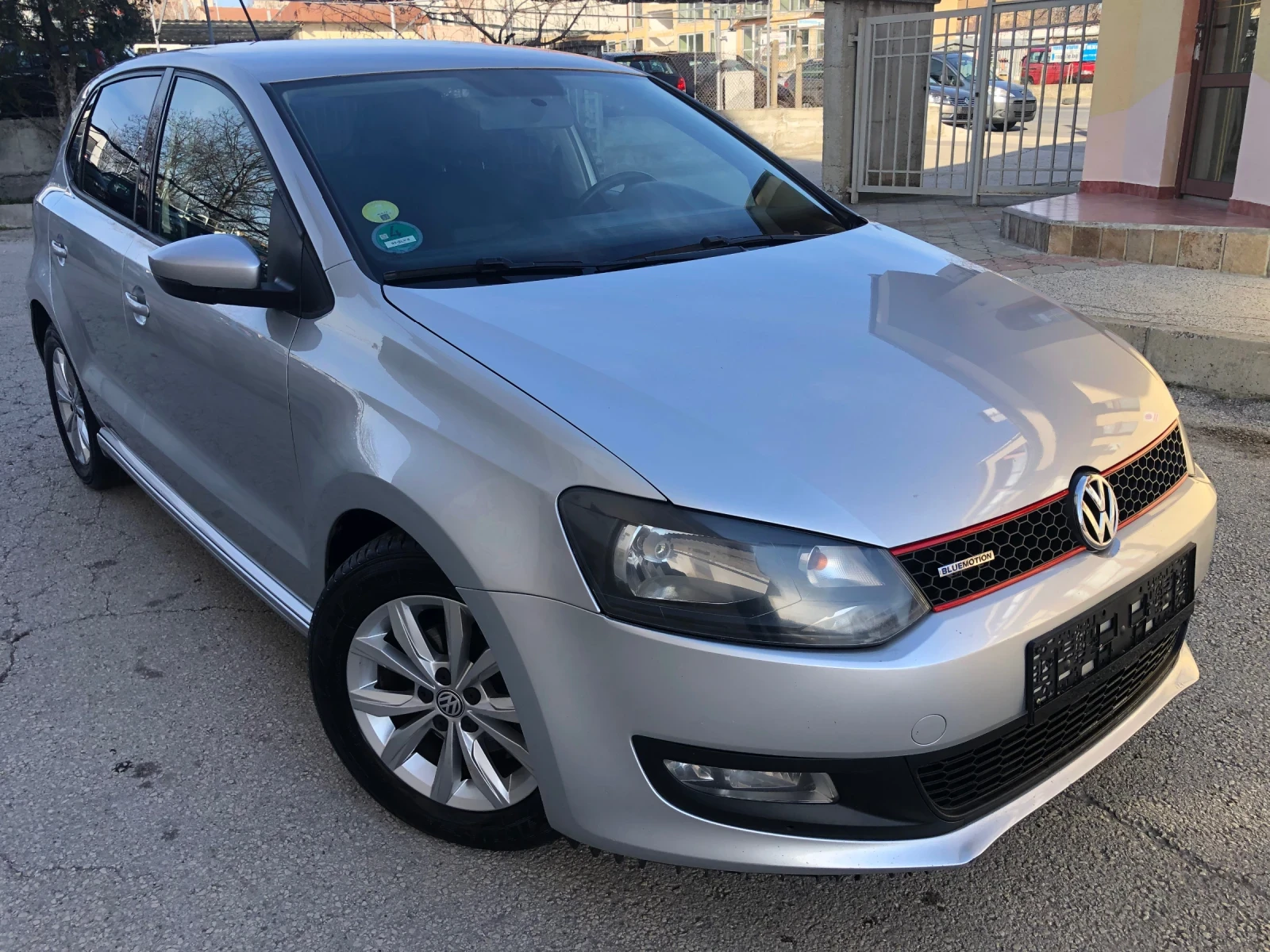 VW Polo 1.2TDI NAVI EURO 5 - изображение 3