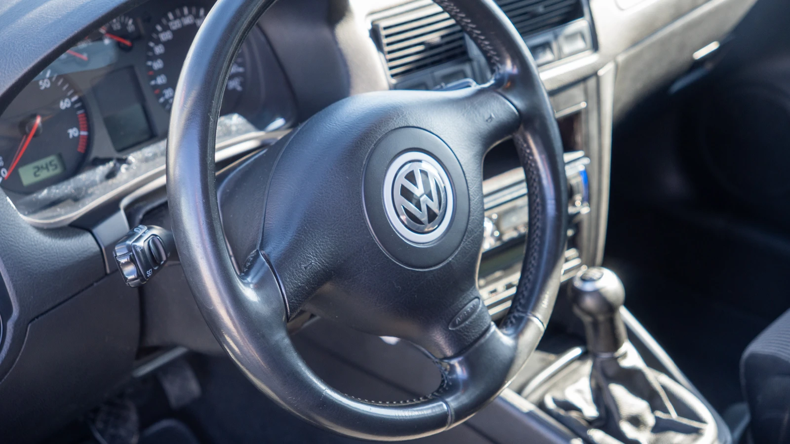 VW Golf  - изображение 8