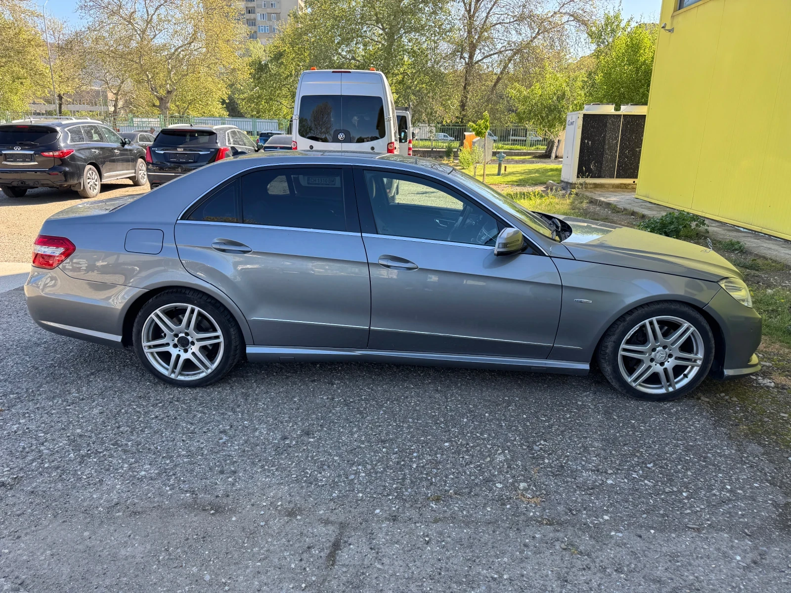 Mercedes-Benz E 350  - изображение 3