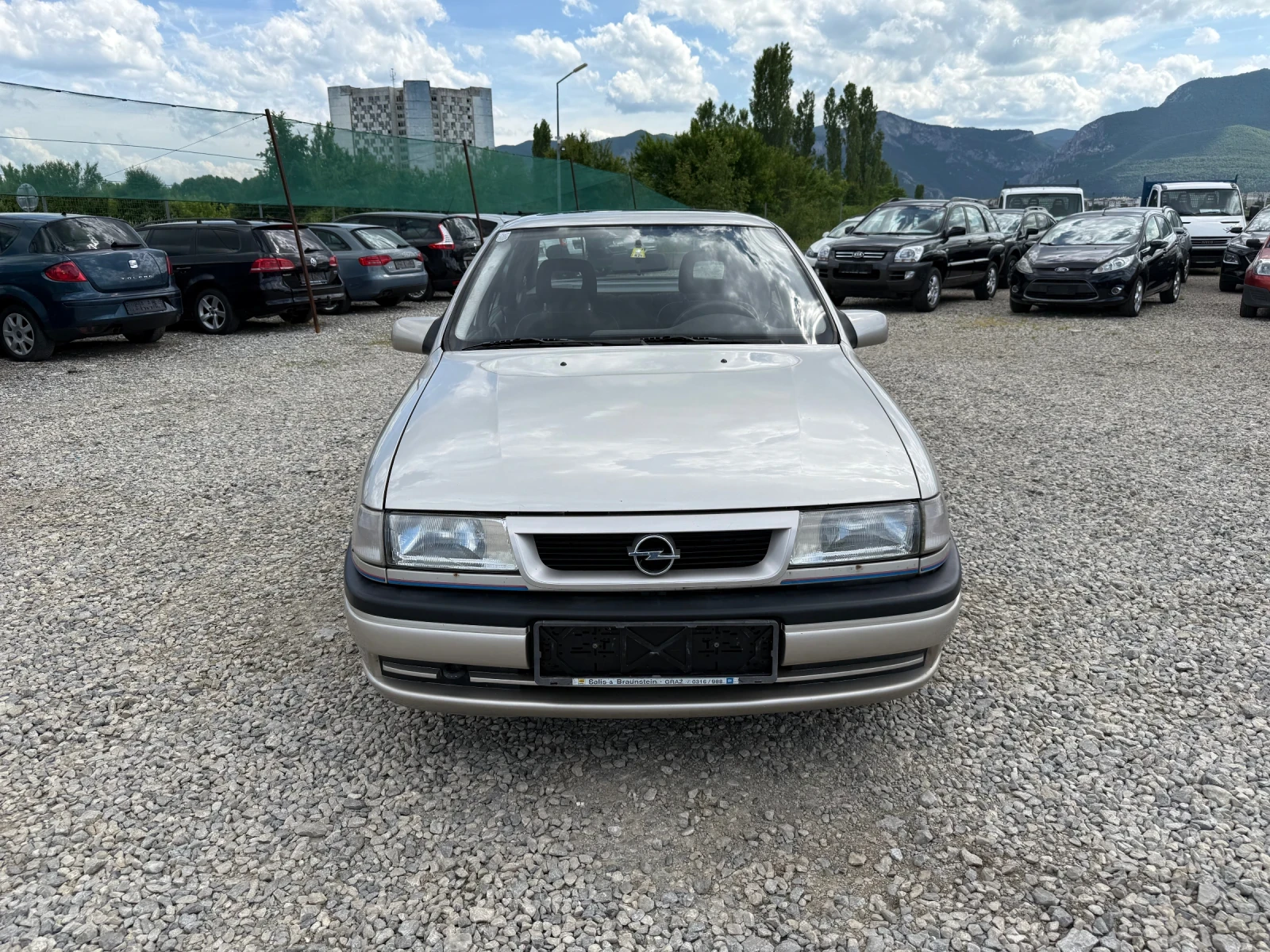 Opel Vectra 1.6i-75PS - изображение 2