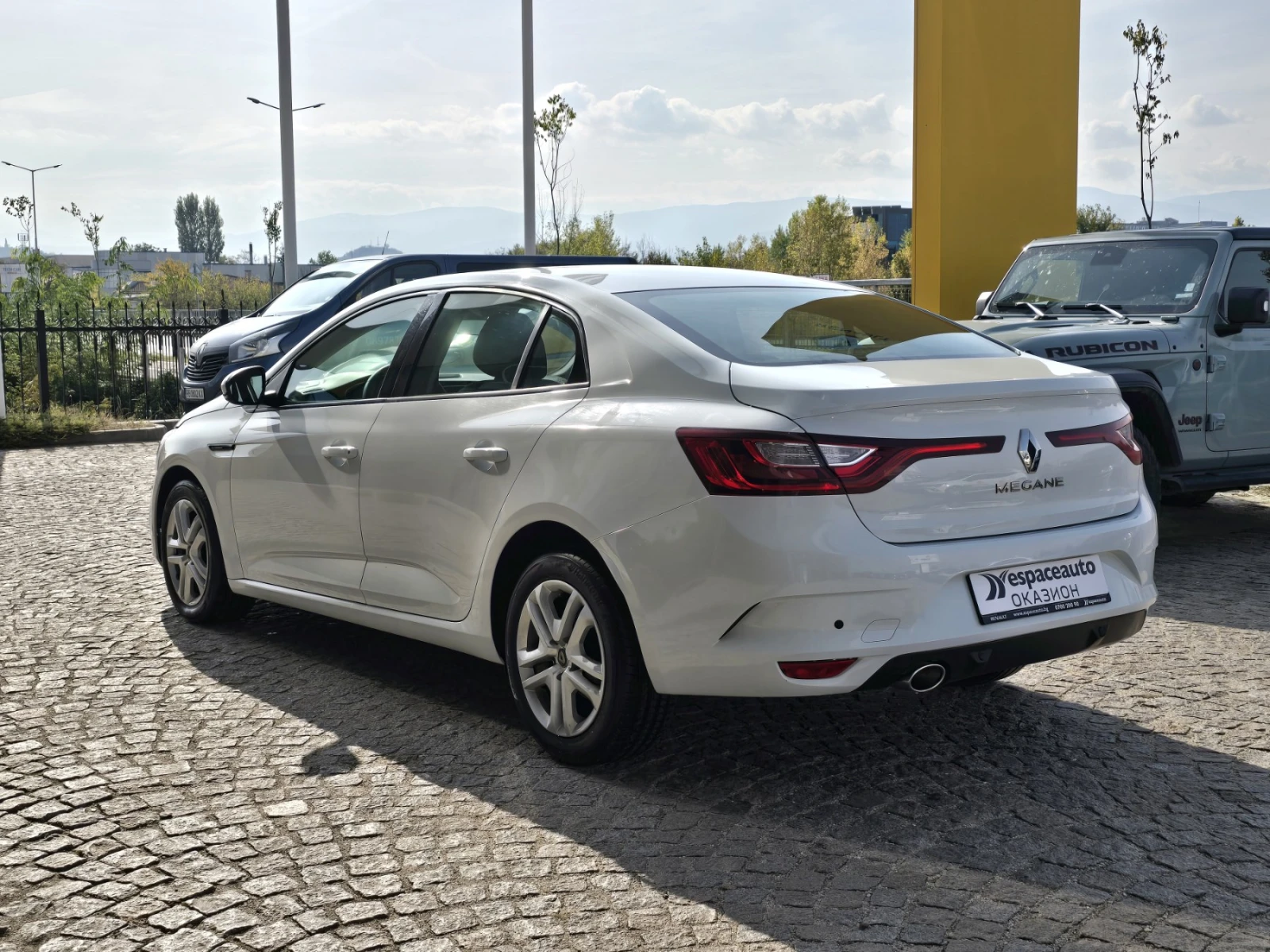 Renault Megane 1.3TCe 140 к.с./Life | Mobile.bg — изображение 7