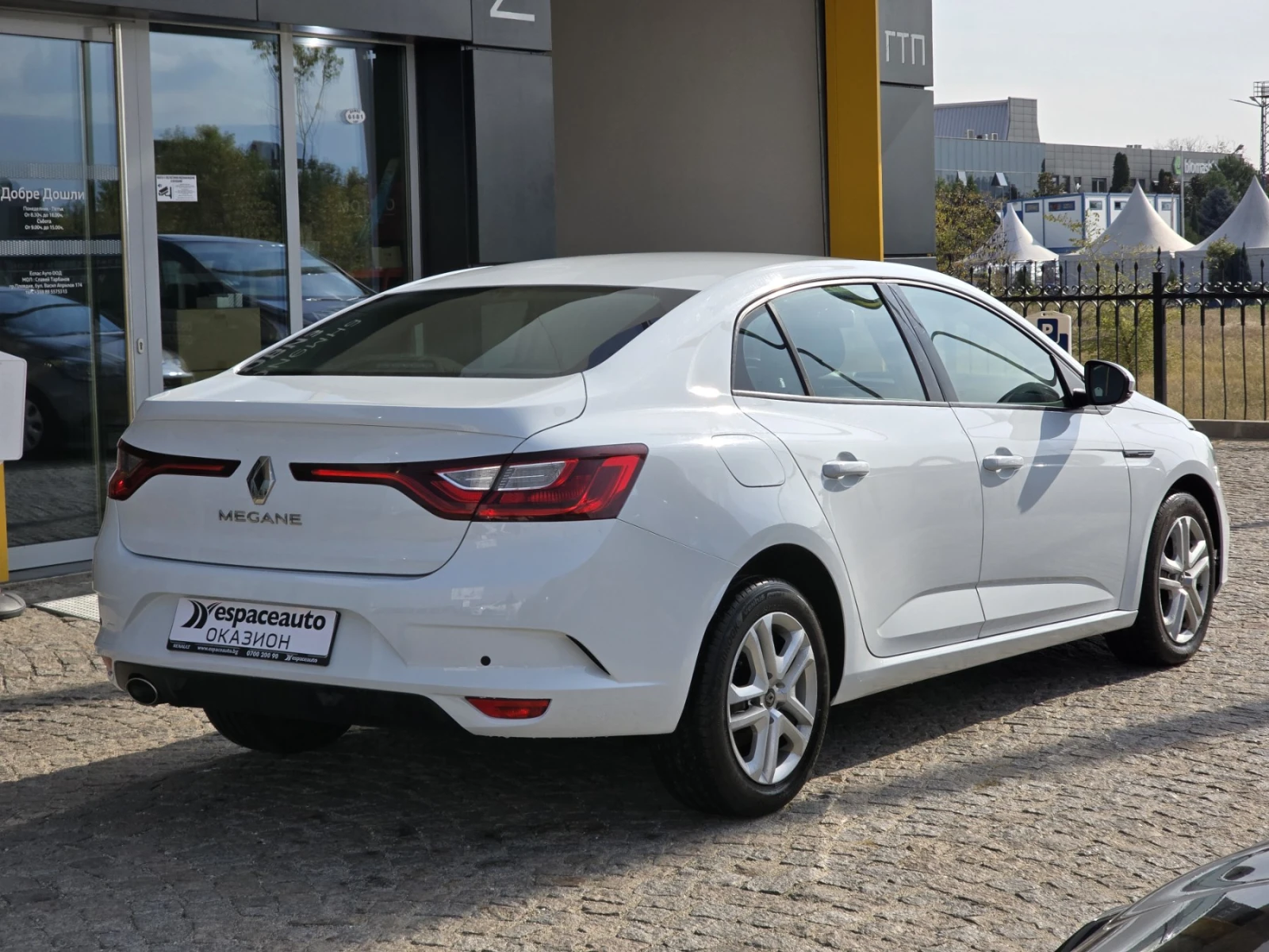 Renault Megane 1.3TCe 140 к.с./Life | Mobile.bg — изображение 5