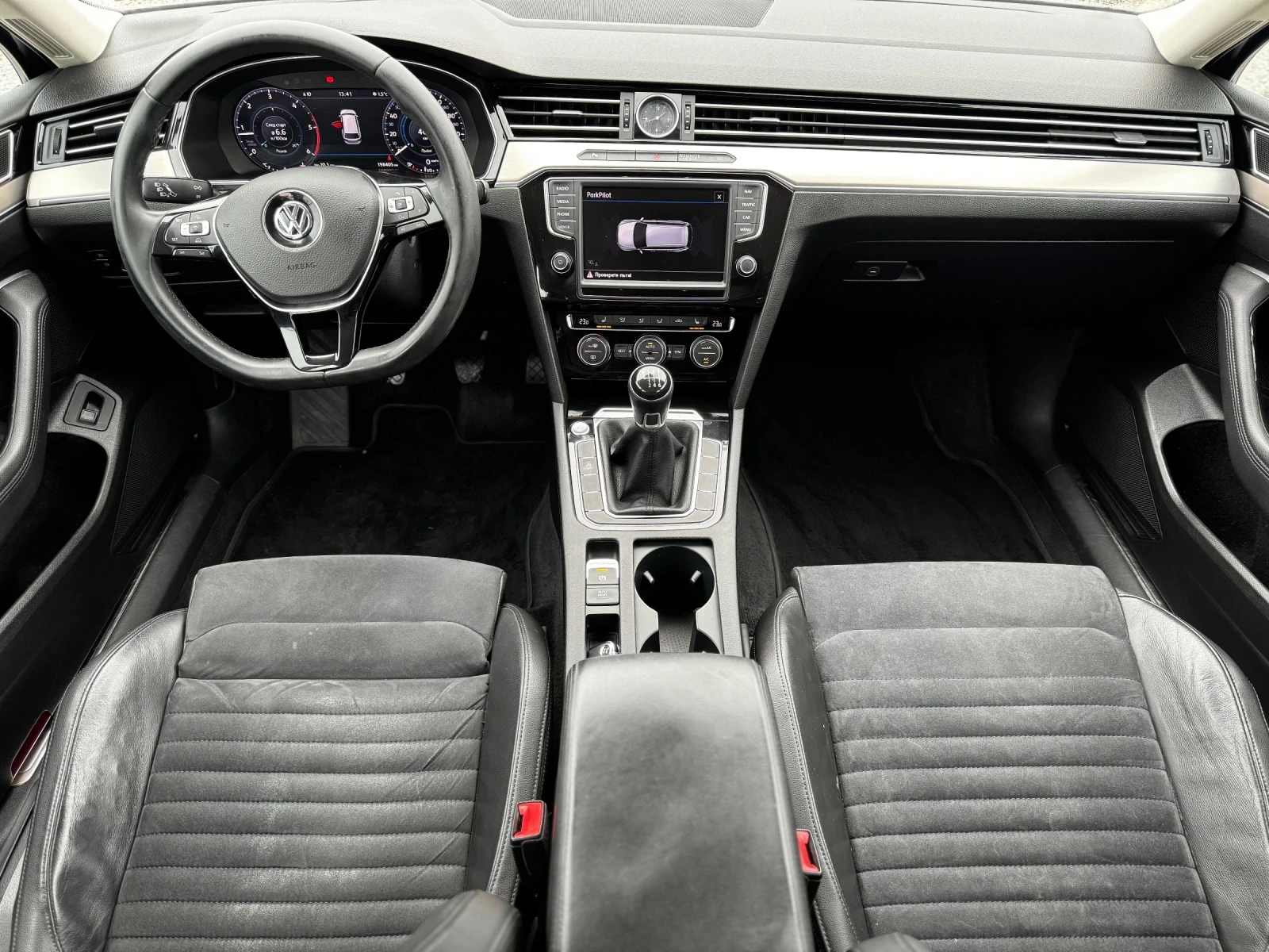 VW Passat 2.0TDI HIGHLINE - изображение 10