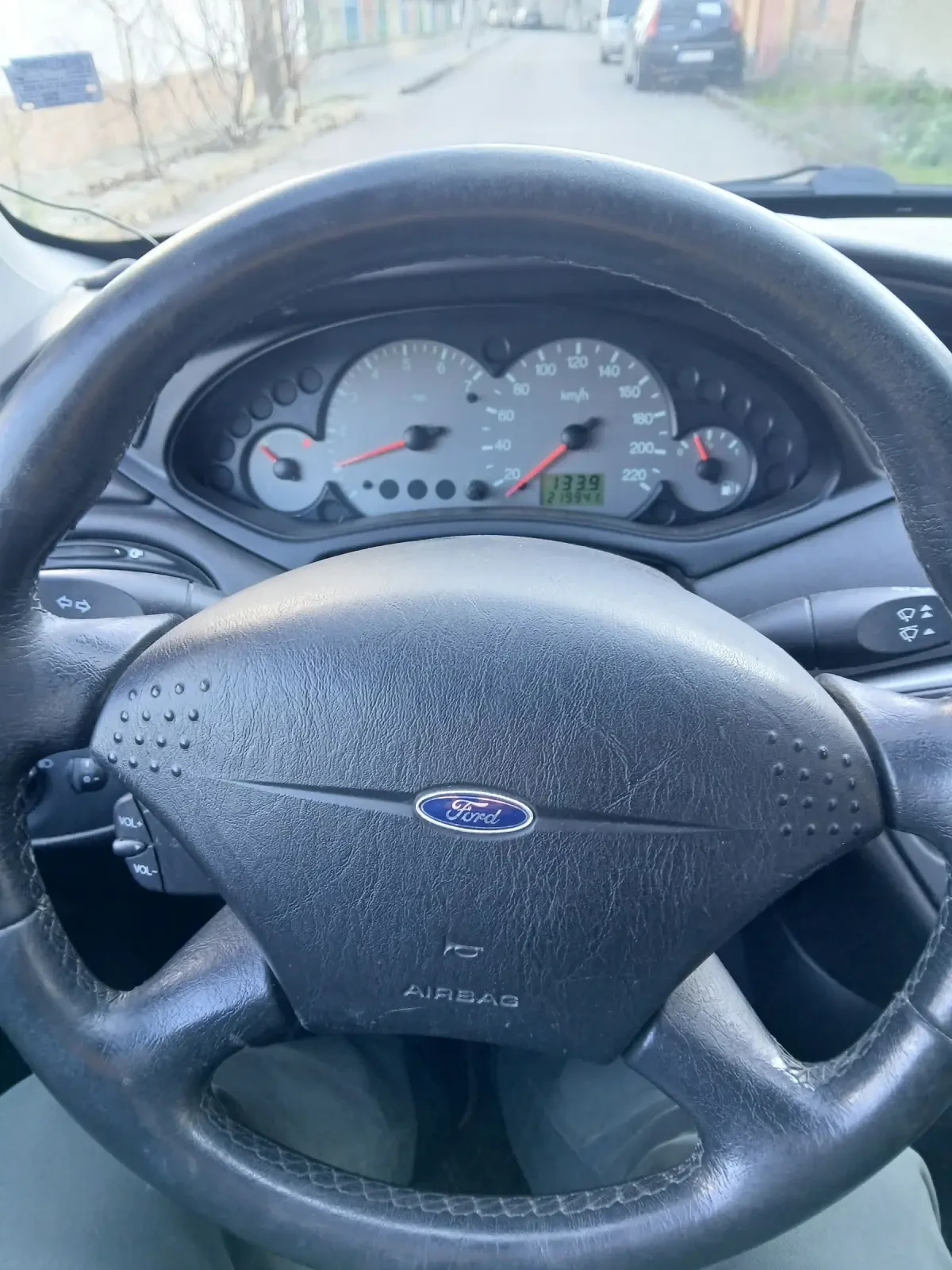 Ford Focus 1.4 75PS Ztech - изображение 8