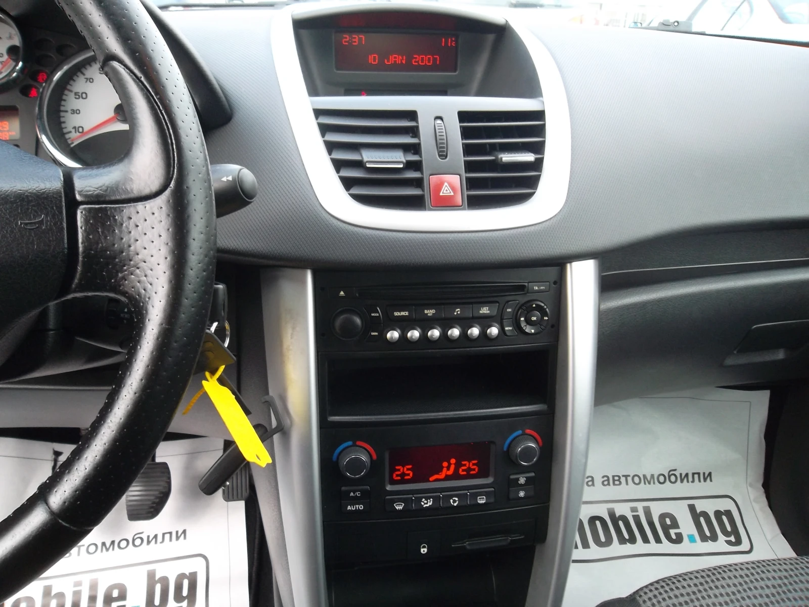 Peugeot 207 1.6 HDI-90 ks PANORAMA - изображение 8