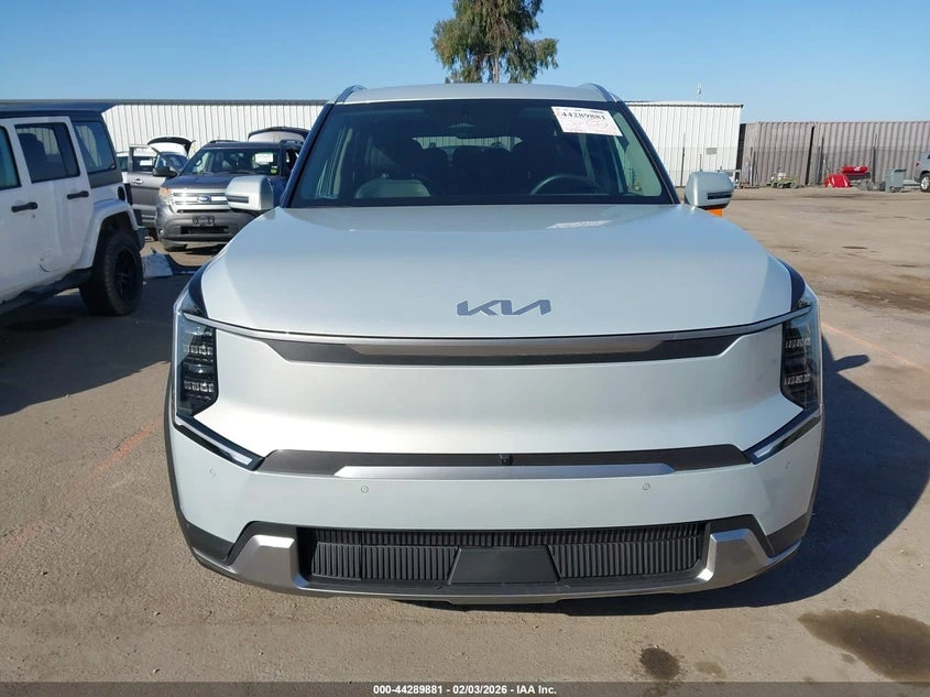 Kia EV9 Wind, снимка 12 - Автомобили и джипове - 54029537