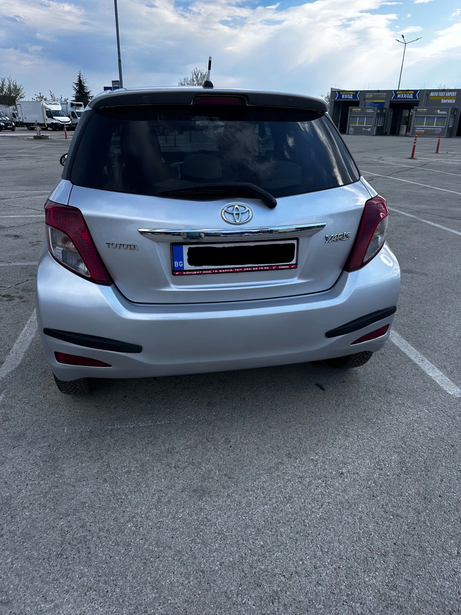 Toyota Yaris, снимка 4 - Автомобили и джипове - 54320992