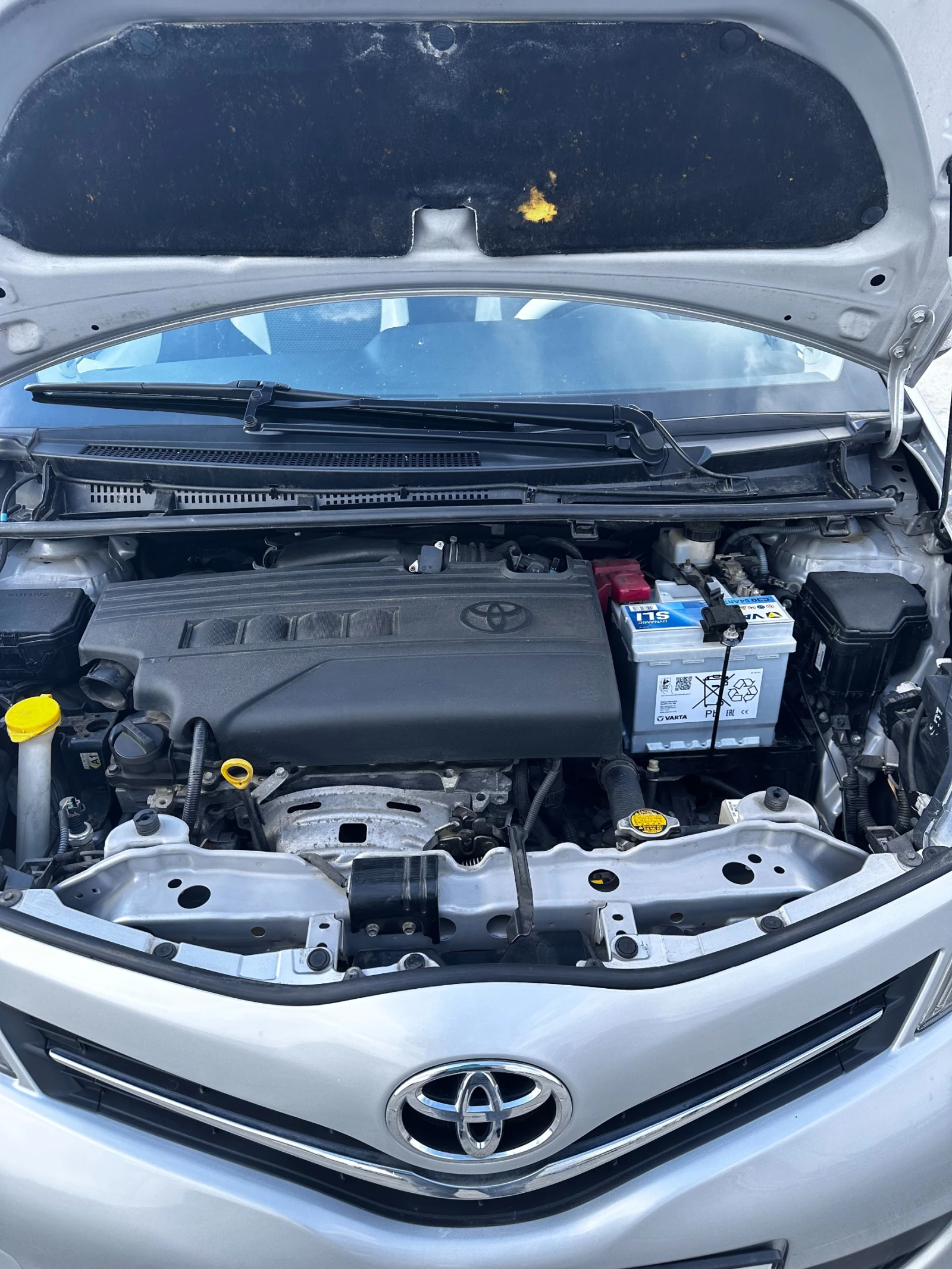 Toyota Yaris, снимка 16 - Автомобили и джипове - 54320992