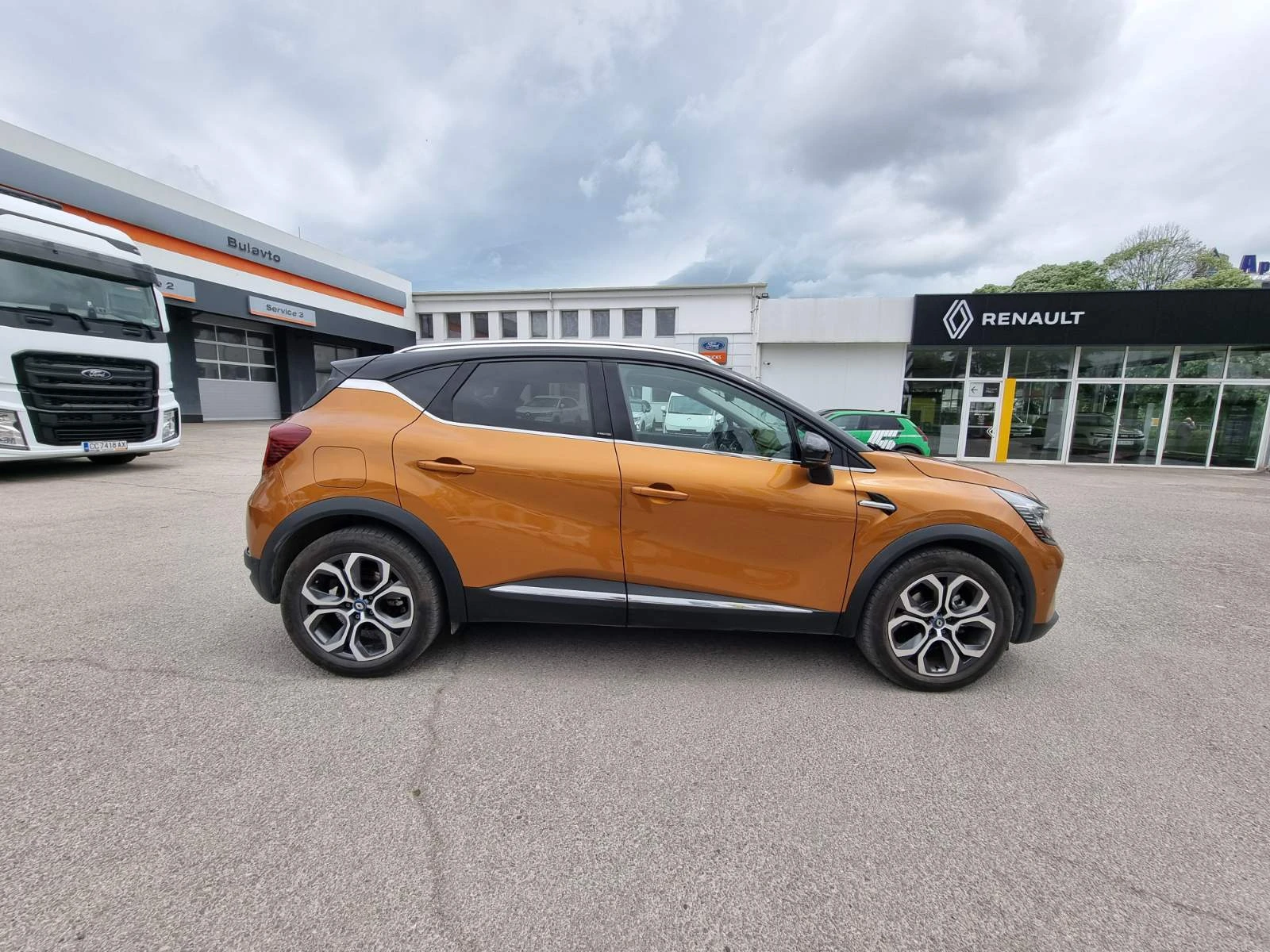Renault Captur Plug-in хибрид 160, снимка 4 - Автомобили и джипове - 54746451