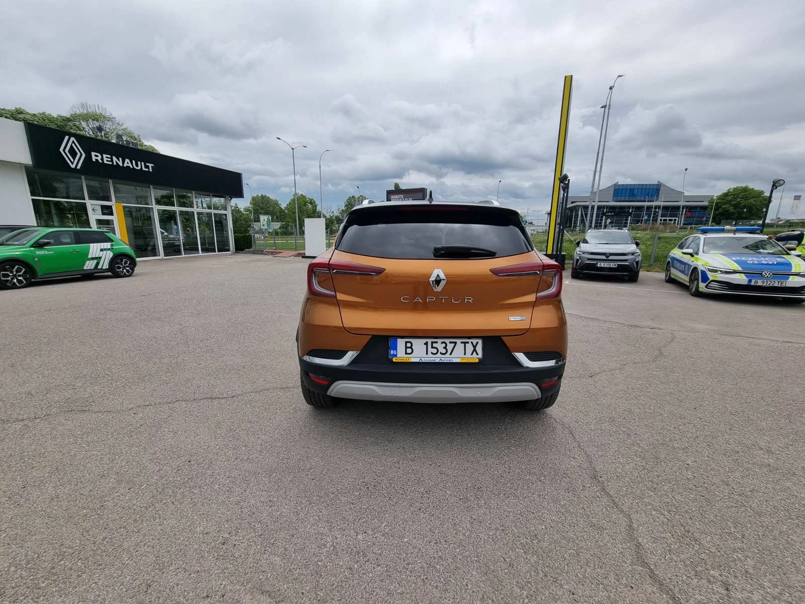 Renault Captur Plug-in хибрид 160, снимка 6 - Автомобили и джипове - 54746451