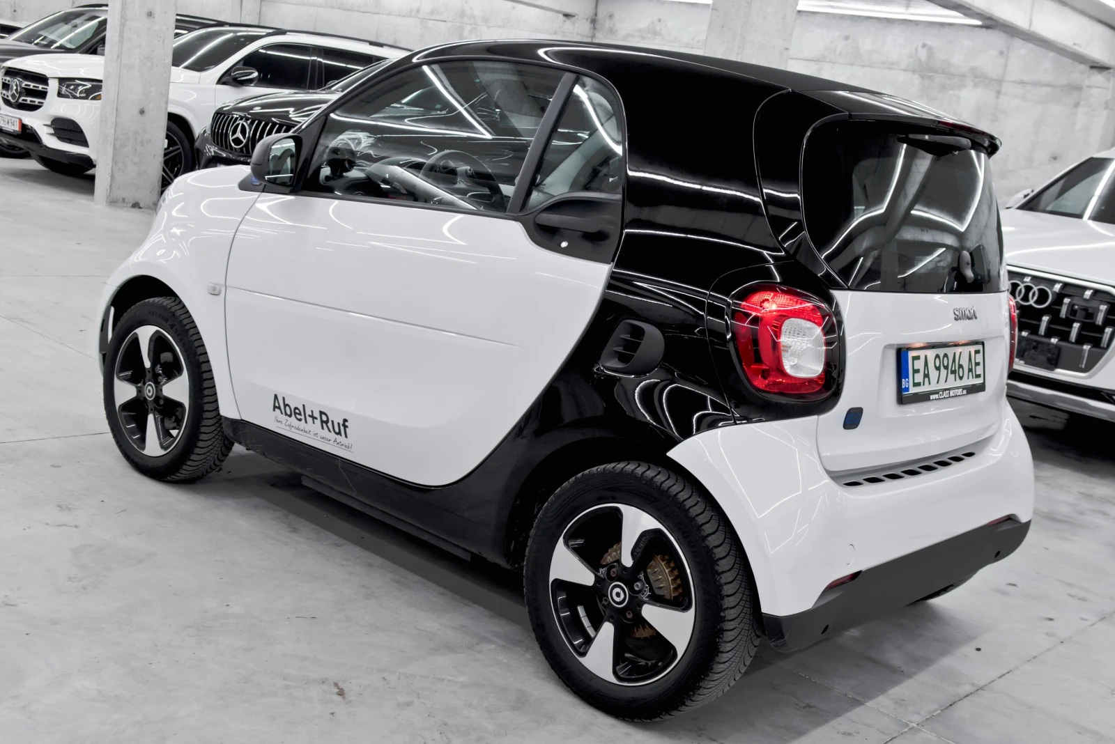 Smart Fortwo EV, снимка 4 - Автомобили и джипове - 54853095