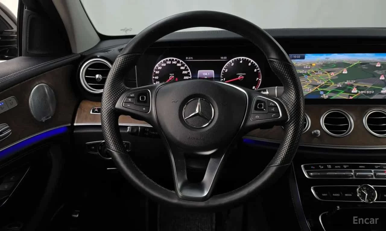 Mercedes-Benz E 300 * E300 Exclusive * ЦЕНА ДО БГ, снимка 13 - Автомобили и джипове - 55629877