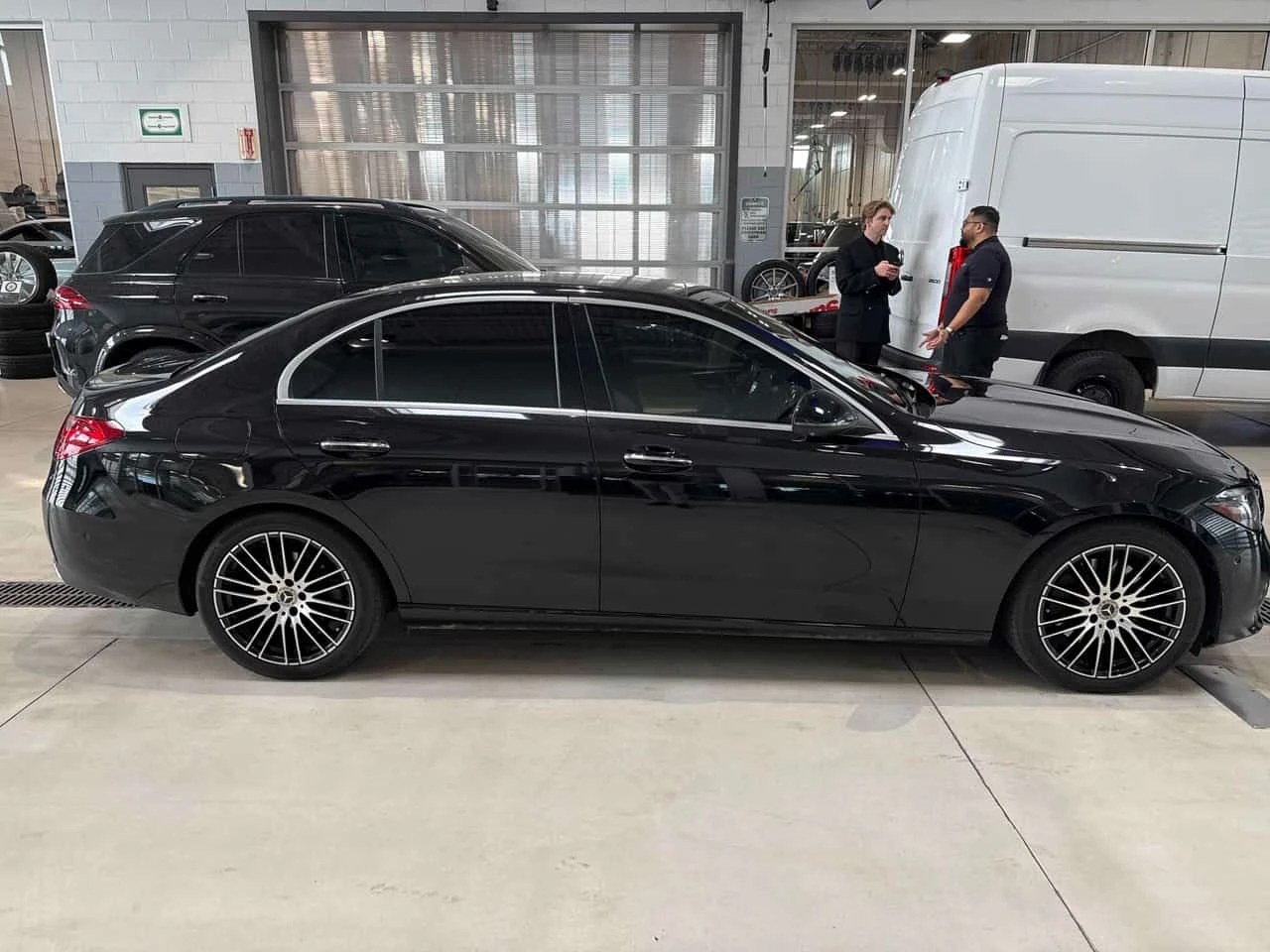 Mercedes-Benz C 300 /ДИСТРОНИК/360/HEAD UP / CARFAX / АВТОКРЕДИТ , снимка 3 - Автомобили и джипове - 55662885