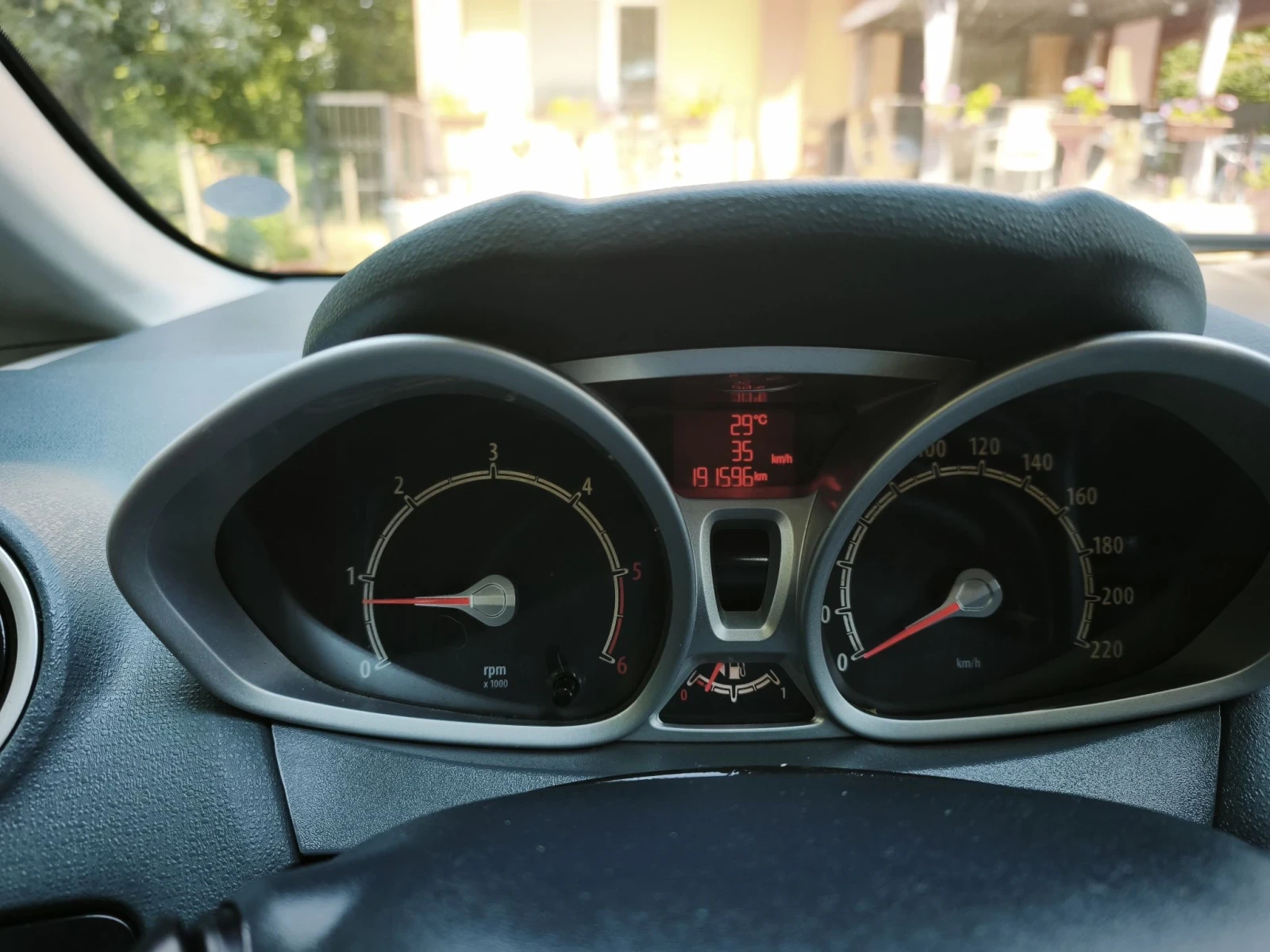 Ford Fiesta 1.6 TDCI, снимка 15 - Автомобили и джипове - 55706774