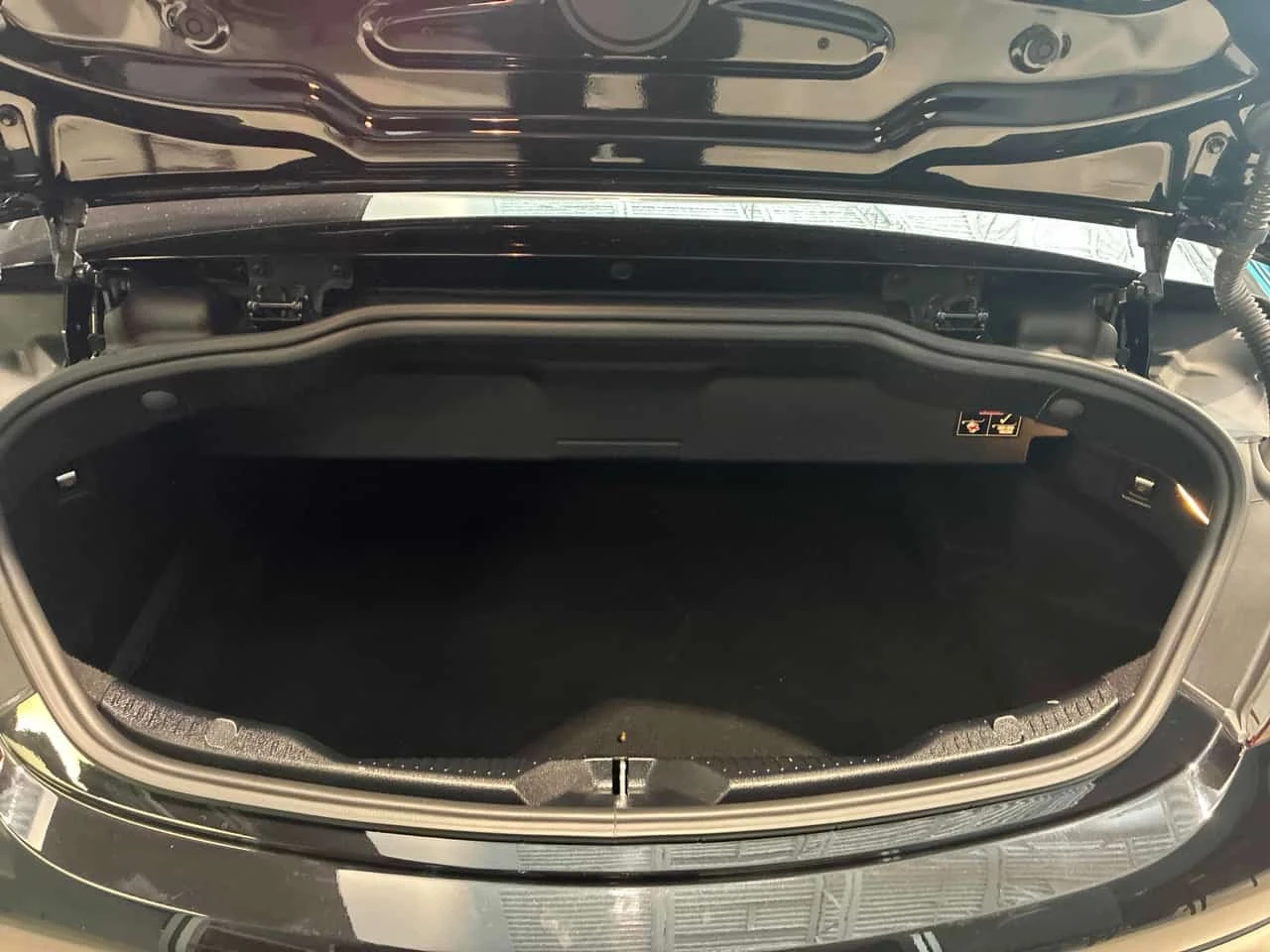 Mercedes-Benz C 300 CARFAX, снимка 14 - Автомобили и джипове - 55749455