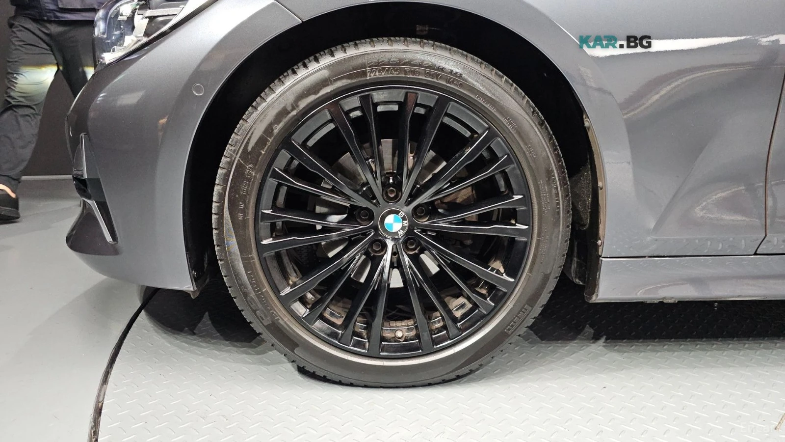 BMW 320 ПАМЕТ* КАМЕРА* HEADUP* ПАНО* 4 ПОДГРЕВА, снимка 5 - Автомобили и джипове - 55791300