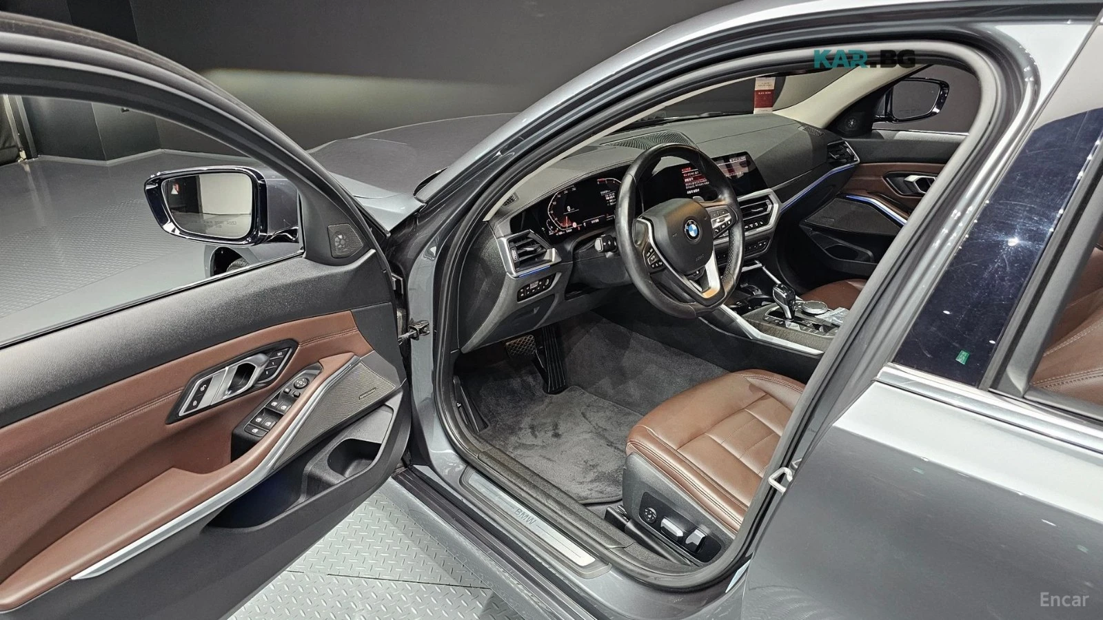 BMW 320 ПАМЕТ* КАМЕРА* HEADUP* ПАНО* 4 ПОДГРЕВА, снимка 10 - Автомобили и джипове - 55791300