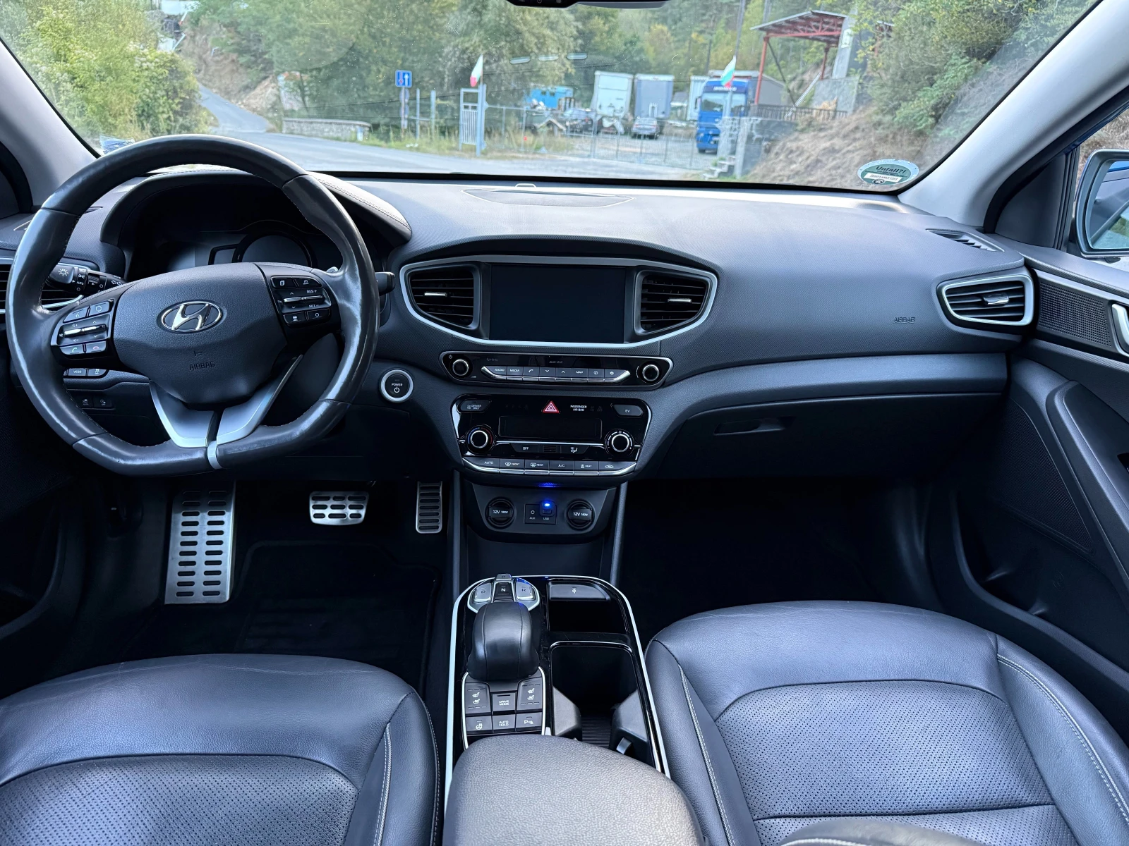 Hyundai Ioniq Premium, снимка 14 - Автомобили и джипове - 56155586