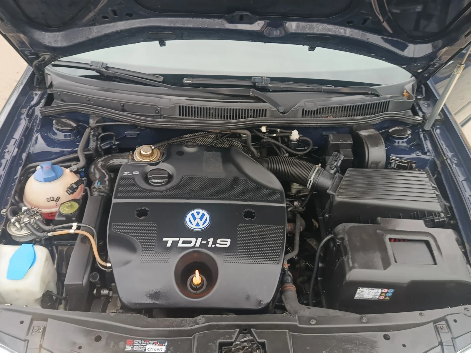 VW Golf 1.9 TDI 90 k.s, снимка 14 - Автомобили и джипове - 56354026