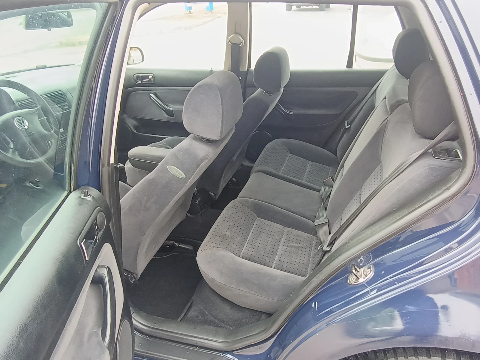VW Golf 1.9 TDI 90 k.s, снимка 11 - Автомобили и джипове - 56354026
