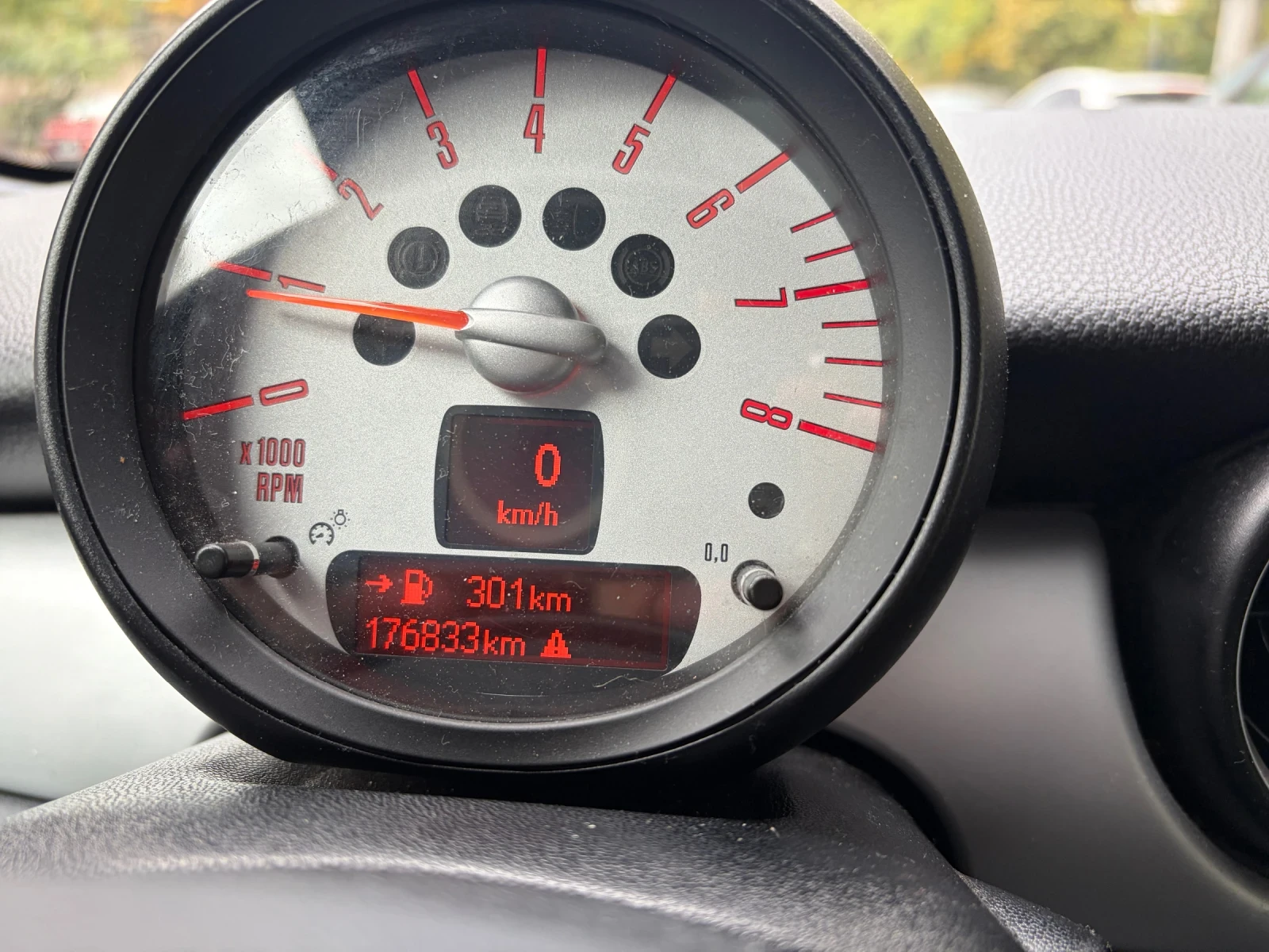 Mini One, снимка 6 - Автомобили и джипове - 56451492