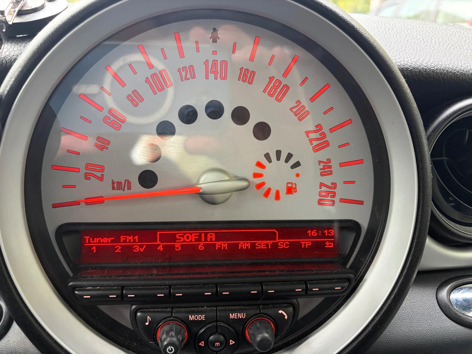 Mini One, снимка 8 - Автомобили и джипове - 56451492