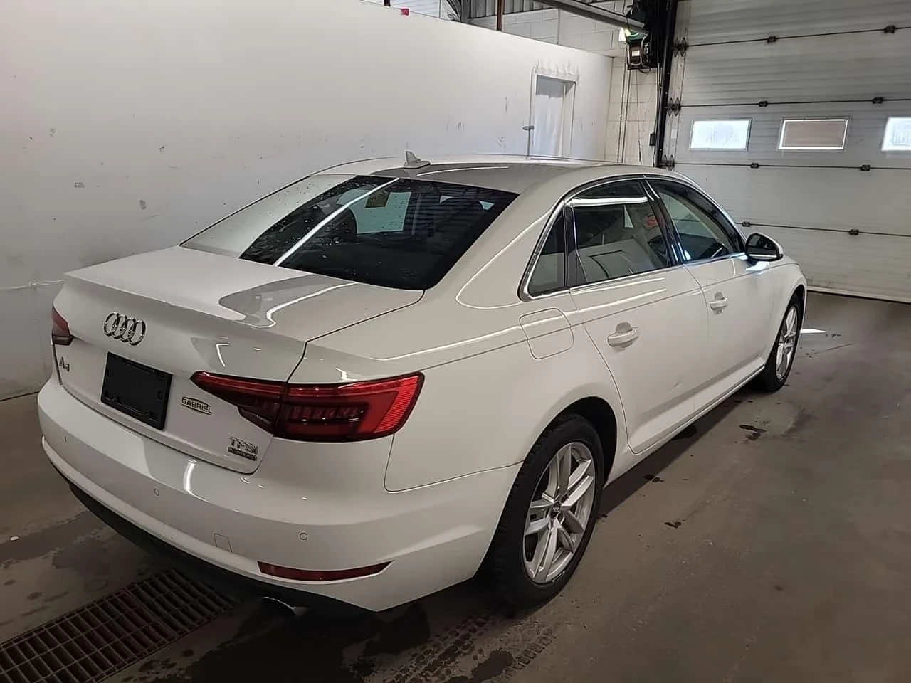 Audi A4 * KOMFORT * CARFAX *  | Mobile.bg � ����������� 4