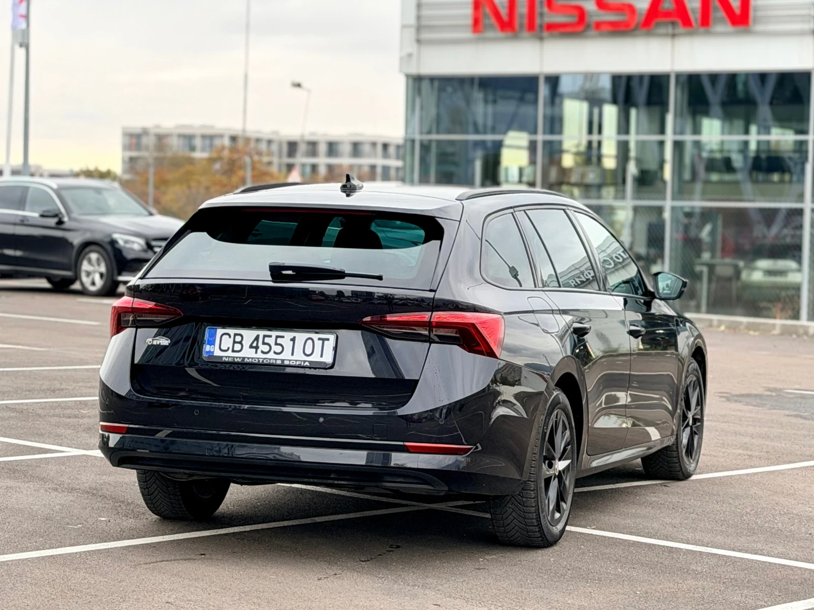 Skoda Octavia 2.0TDI-Exlusive-обслужен-вс.платено, снимка 4 - Автомобили и джипове - 56669416