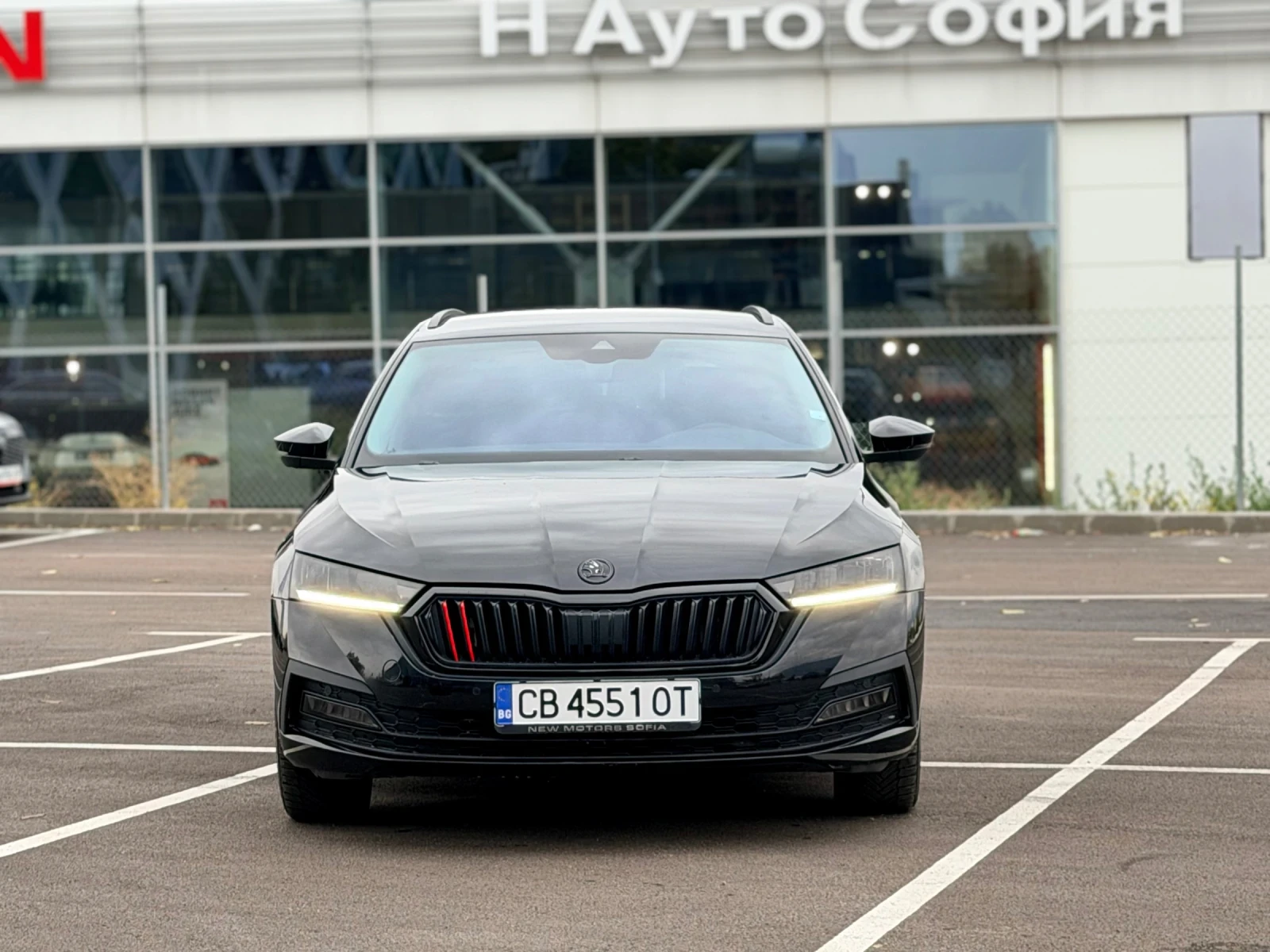 Skoda Octavia 2.0TDI-Exlusive-обслужен-вс.платено, снимка 2 - Автомобили и джипове - 56669416