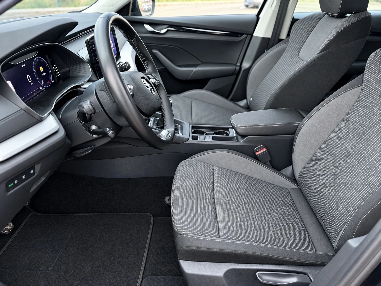 Skoda Octavia 2.0TDI-Exlusive-обслужен-вс.платено, снимка 7 - Автомобили и джипове - 56669416